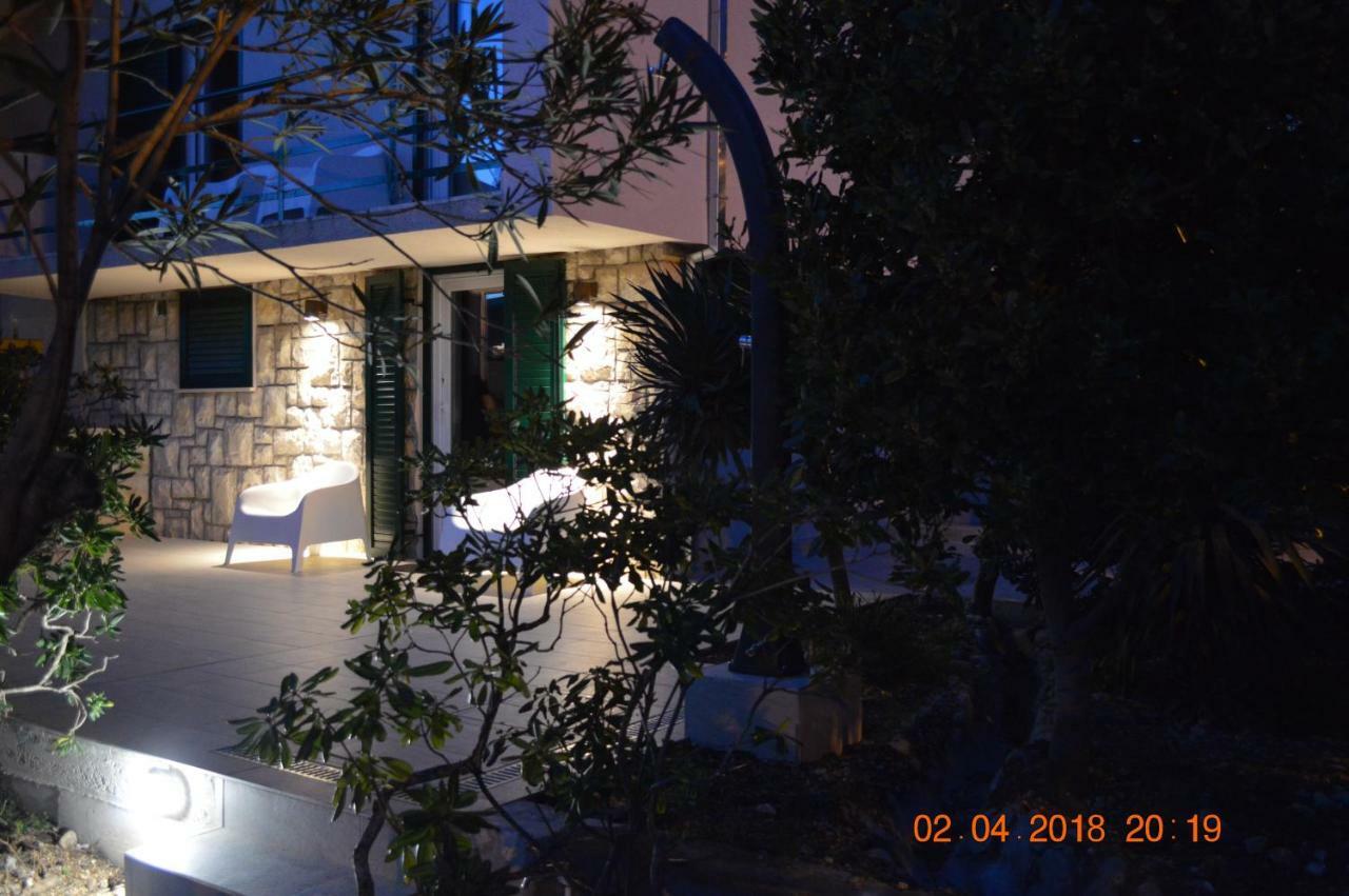 Villa Bandic Baška Voda Eksteriør bilde